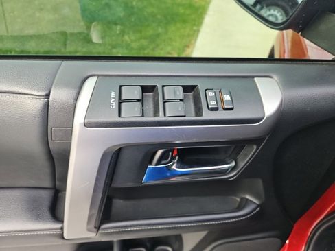 Used 2020 Toyota 4Runner SR5 w/ Phone Cable & Charge Package image 10