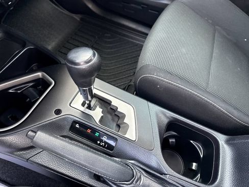 Used 2018 Toyota RAV4 XLE FWD image 36