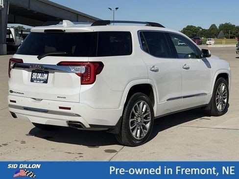 Certified 2021 GMC Acadia Denali w/ Denali Ultimate Package AWD/4WD image 4