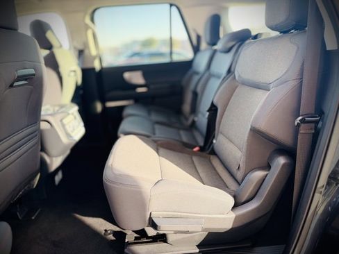 Used 2025 Ford Expedition Max Active image 10