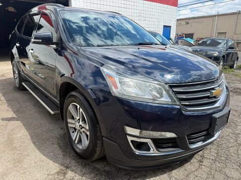 Used 2015 Chevrolet Traverse LT AWD/4WD image 3