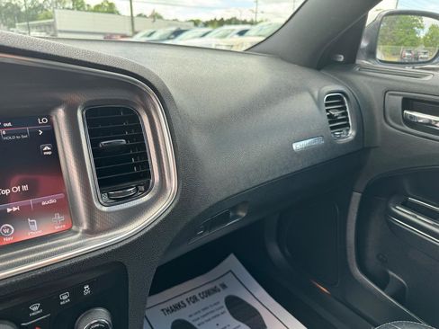 Used 2014 Dodge Charger SXT Plus image 14