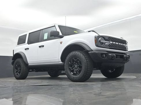 New 2026 Ford Bronco Badlands AWD/4WD image 45