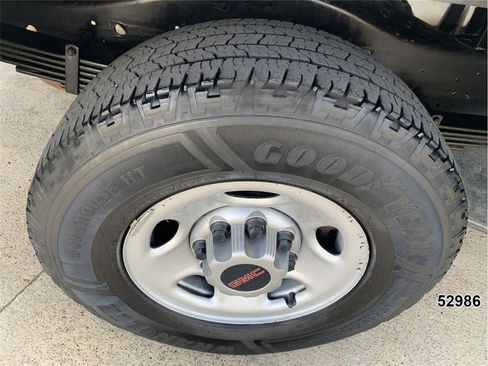 Used 2021 GMC Savana 3500 w/ Power Convenience Package RWD image 24