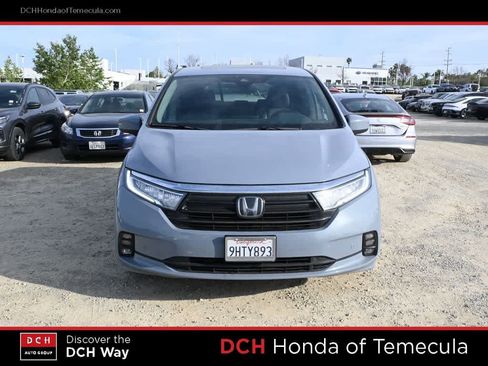 Used 2023 Honda Odyssey Touring image 2
