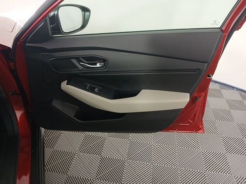 Certified 2025 Honda Accord SE image 26