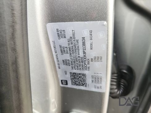 Used 2023 Chevrolet Colorado LT w/ LT Convenience Package II image 24