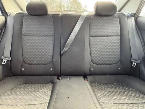 Used 2018 Kia Rio S image 26