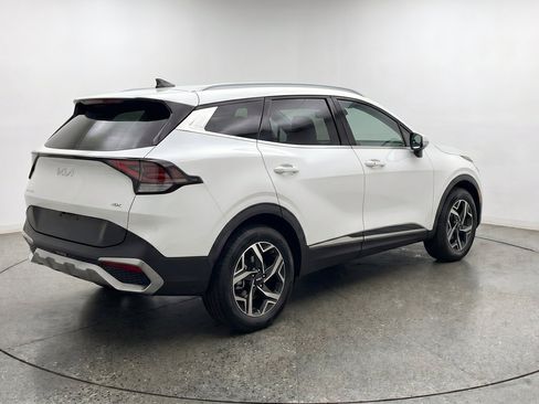 Used 2025 Kia Sportage LX FWD image 9