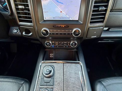 Used 2019 Ford Expedition Limited AWD/4WD image 14