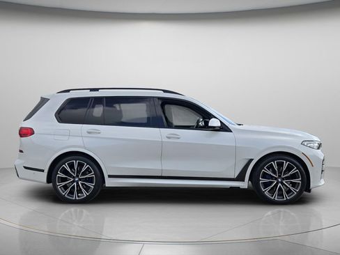 Used 2019 BMW X7 xDrive50i w/ Dynamic Handling Package AWD/4WD image 4