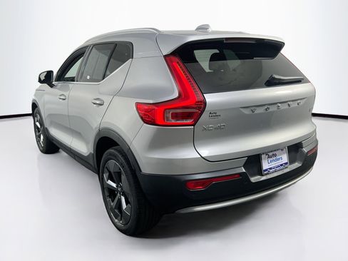 Used 2023 Volvo XC40 B5 Plus w/ Protection Package Premier image 7