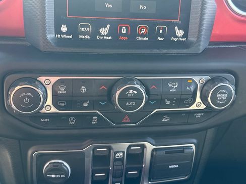 Used 2021 Jeep Wrangler Unlimited Rubicon AWD/4WD image 20