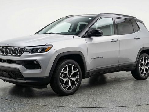Used 2025 Jeep Compass Limited AWD/4WD image 3