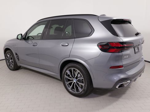 Used 2025 BMW X5 xDrive50e w/ M Sport Package image 12