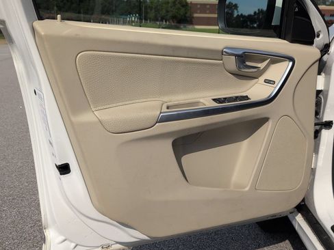 Used 2014 Volvo XC60 3.2 FWD image 8