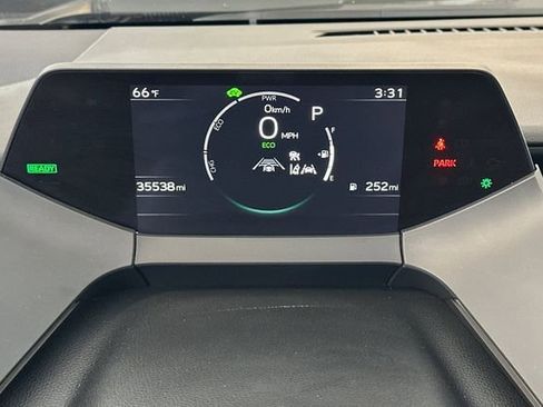 Used 2024 Toyota Prius XLE FWD image 27