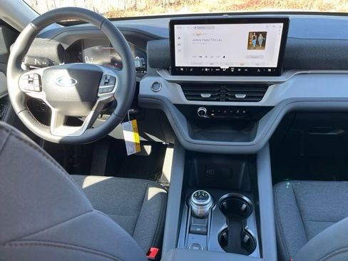 New 2026 Ford Explorer Active AWD/4WD image 14