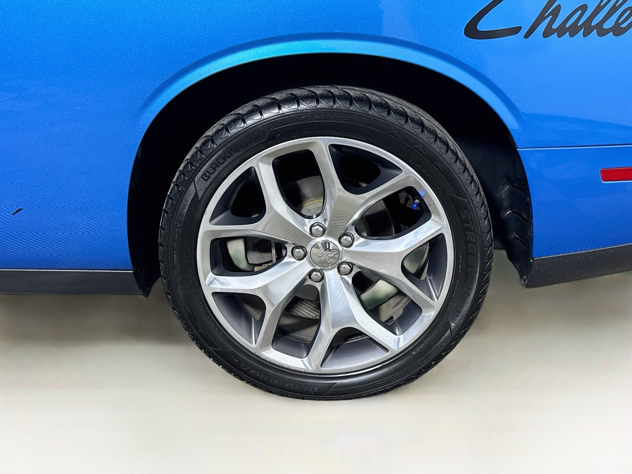 Used 2015 Dodge Challenger SXT Plus RWD image 27