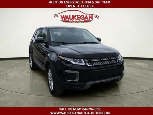 Used 2017 Land Rover Range Rover Evoque SE AWD/4WD image 3