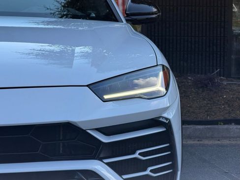 Used 2021 Lamborghini Urus AWD/4WD image 5