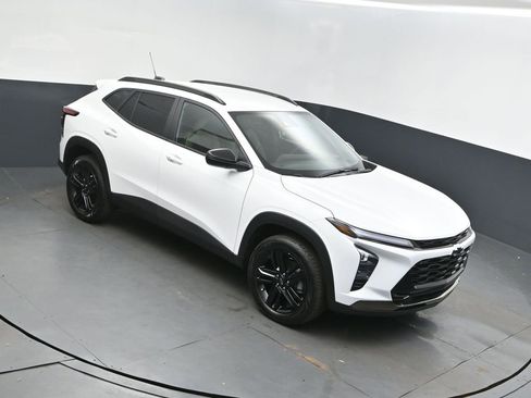 New 2026 Chevrolet Trax ACTIV image 1