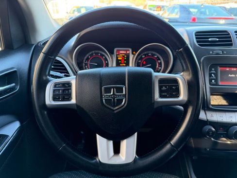 Used 2019 Dodge Journey SE w/ Connectivity Group FWD image 47