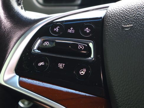 Used 2018 Cadillac Escalade Luxury image 34