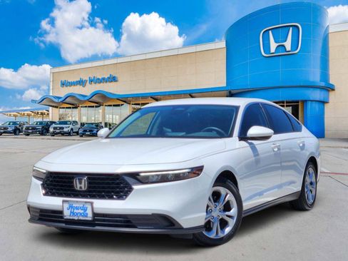 Used 2025 Honda Accord LX image 1