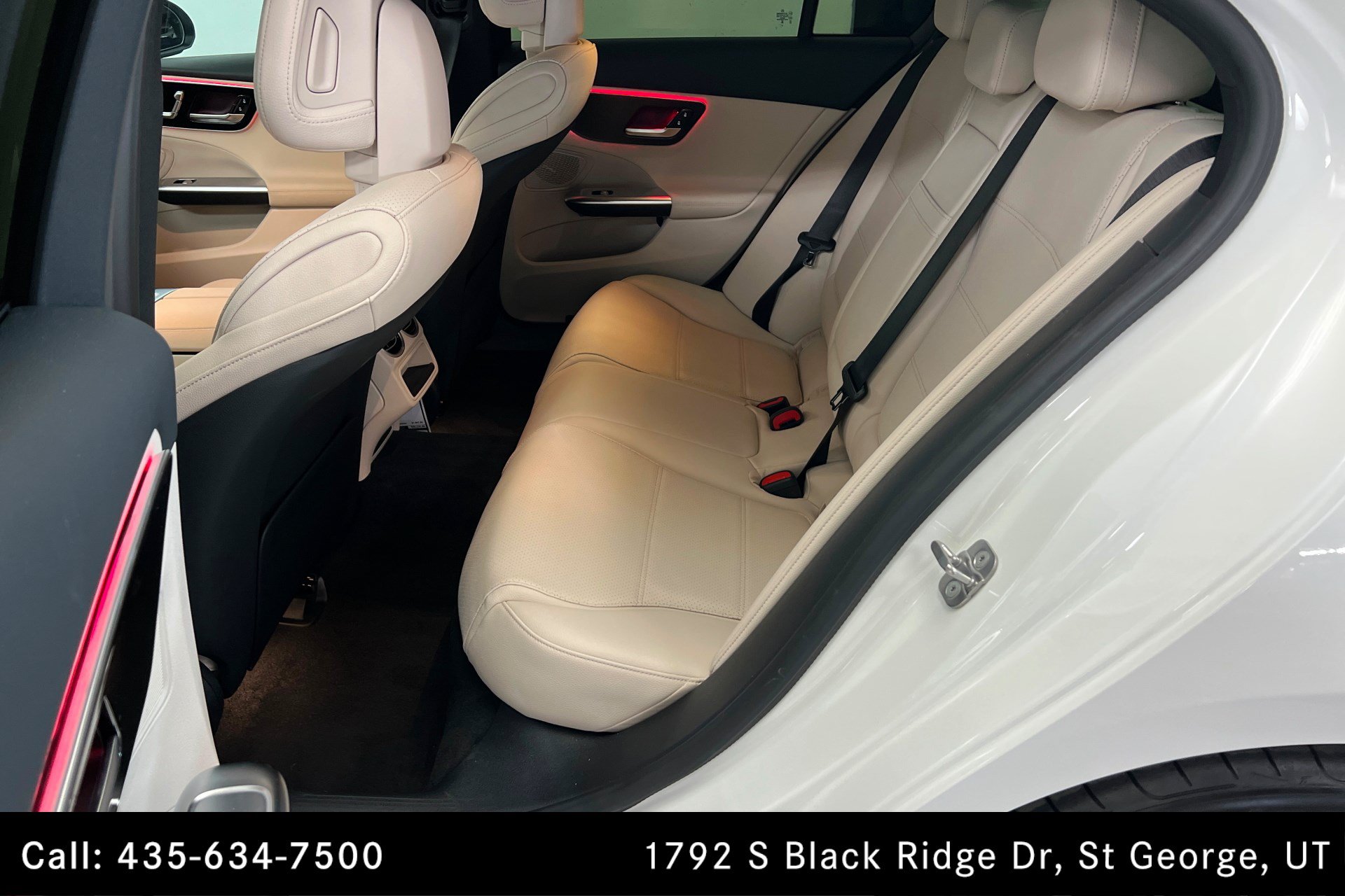 Certified 2026 Mercedes-Benz C 300 4MATIC Sedan image 21