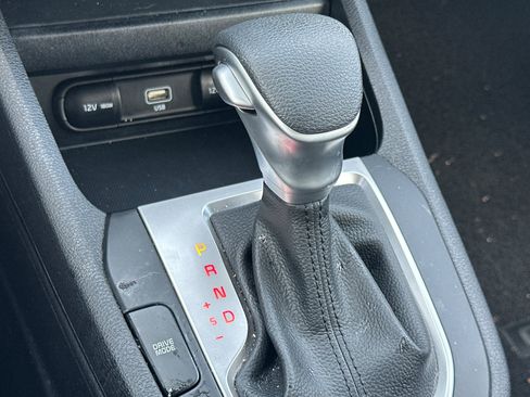 Certified 2023 Kia Forte LXS w/ LXS Technology Package image 32