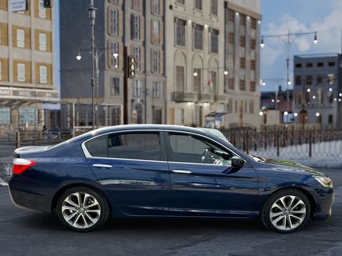 Used 2013 Honda Accord Sport image 4