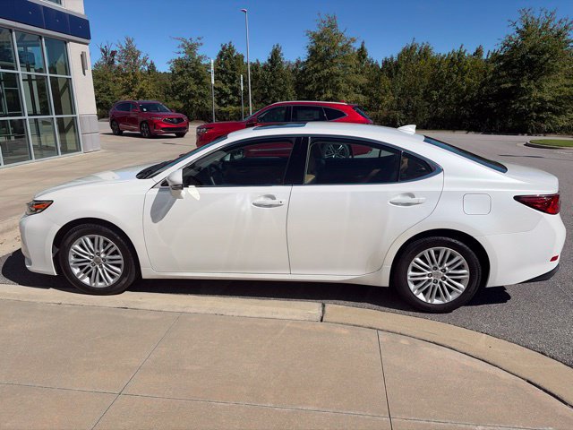 Used 2016 Lexus ES 350 w/ Accessory Package FWD image 10