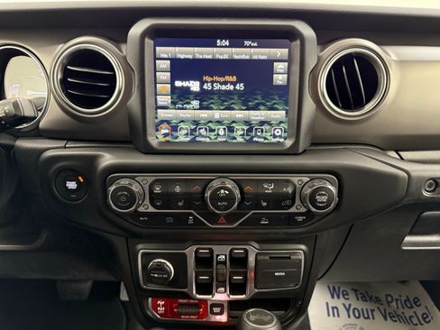 Used 2021 Jeep Wrangler Unlimited Rubicon 4xe w/ Dual Top Group image 30