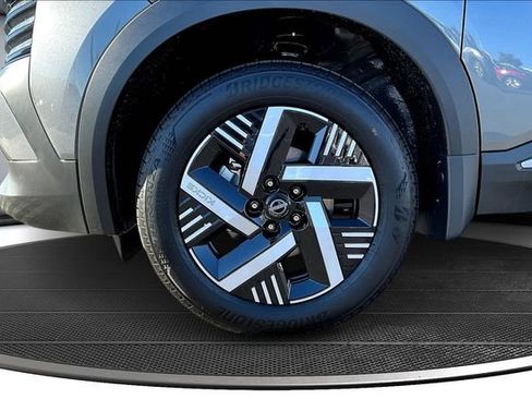 New 2026 Nissan Kicks SV FWD image 12