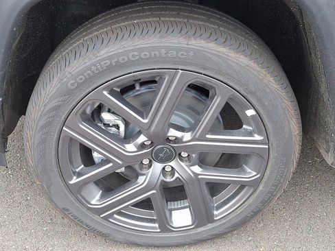 New 2026 Jeep Compass Limited w/ Sun, Sound & Navigation Group image 4