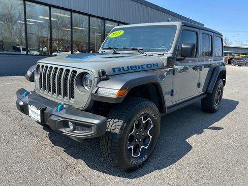 Used 2023 Jeep Wrangler Unlimited Rubicon 4xe w/ Cold Weather Group AWD/4WD image 10