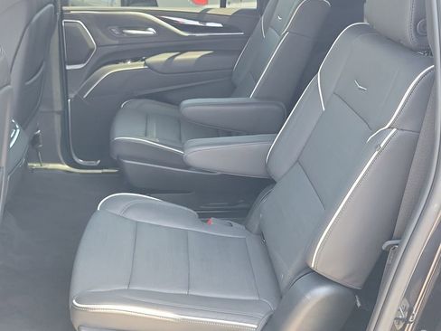 Certified 2024 Cadillac Escalade ESV Sport w/ Touring Package AWD/4WD image 25