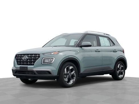 Used 2025 Hyundai Venue SEL FWD image 1