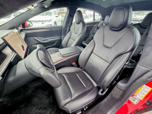 Used 2021 Tesla Model S Plaid image 24