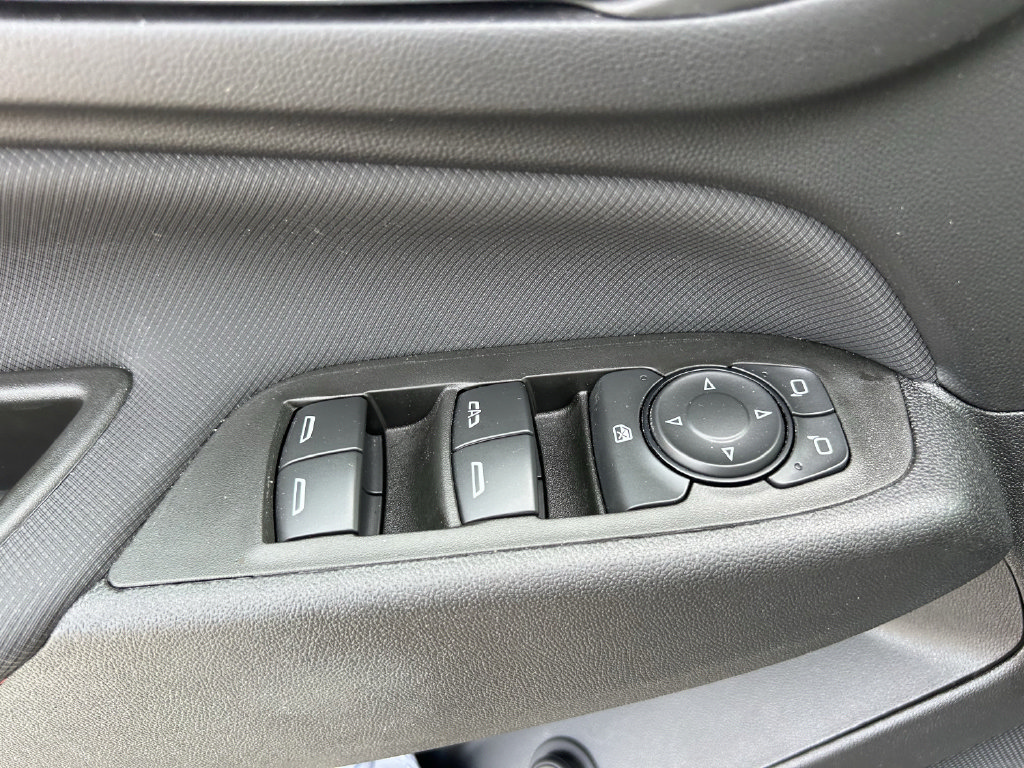 Used 2024 Chevrolet Equinox RS w/ RS Leather Package FWD image 23