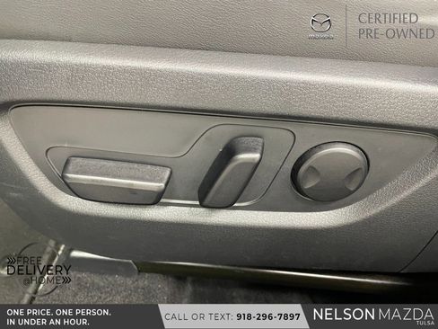 Certified 2025 MAZDA CX-30 AWD 2.5 S w/ Preferred Package image 18