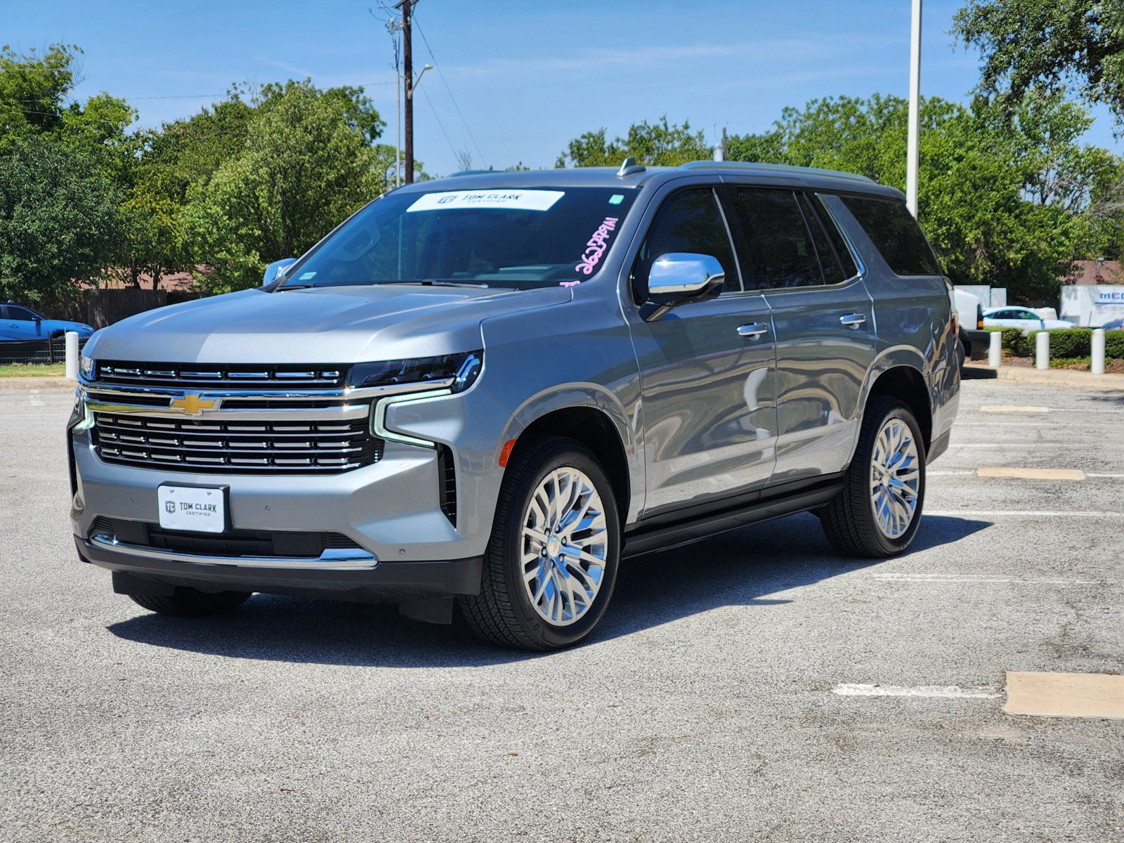 Used 2023 Chevrolet Tahoe Premier AWD/4WD image 2