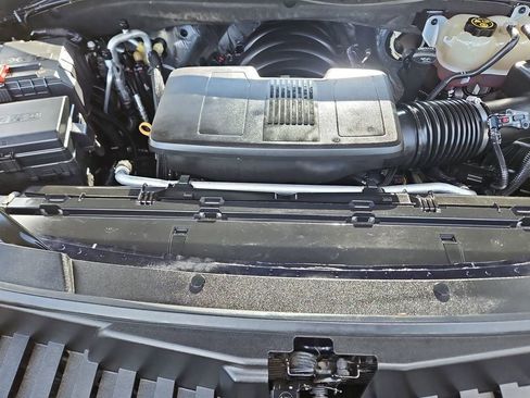 Used 2021 Chevrolet Tahoe LT w/ LT Signature Package image 21