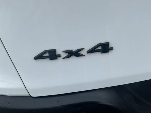 Used 2016 Jeep Cherokee Latitude w/ Cold Weather Group image 20