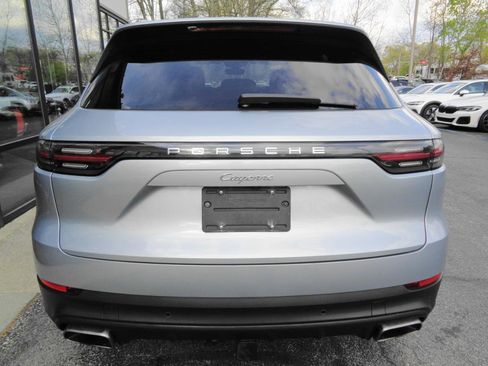 Used 2021 Porsche Cayenne AWD/4WD image 6