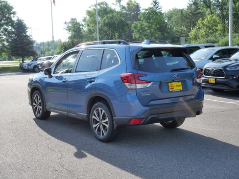 Used 2023 Subaru Forester Limited AWD/4WD image 6