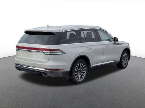Used 2020 Lincoln Aviator Reserve w/ Elements Package Plus image 3