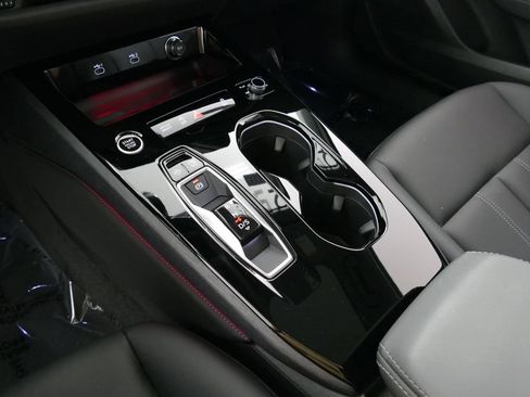 Used 2025 Audi A5 2.0T Premium Plus w/ Premium Plus AWD/4WD image 22