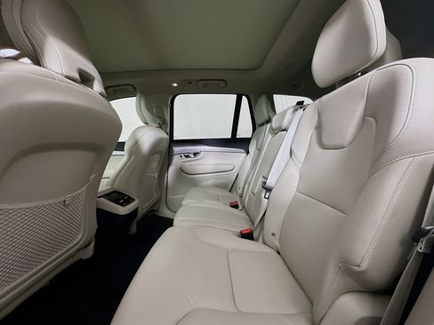 Used 2025 Volvo XC90 B5 Core w/ Protection Package image 29